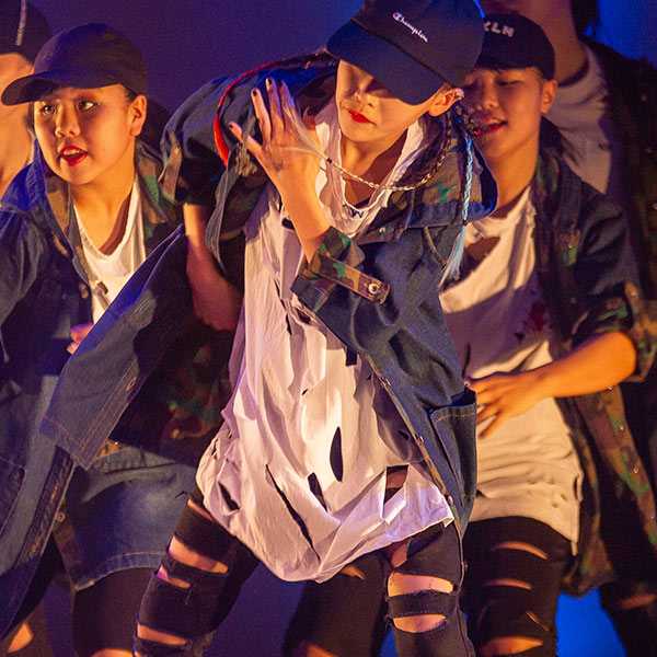 GIRLS HIPHOP